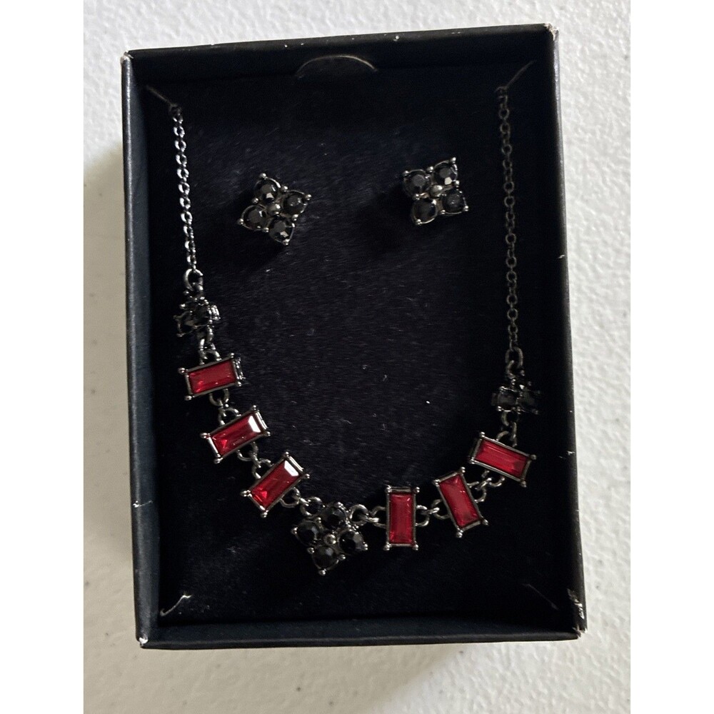 Avon Antiqued Elegance Necklace & Earrings Jewelry Gift Set Red Victorian Goth
